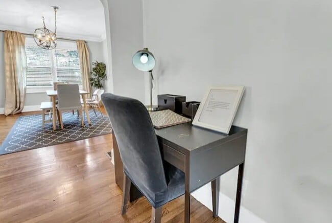 Building Photo - 1354 Winburn Dr