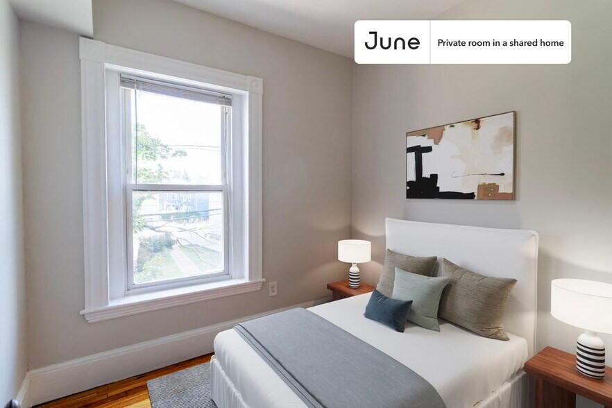 Primary Photo - Room in Shared 4 bed/2 bath home
