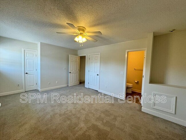 Building Photo - 1703 S 41st St