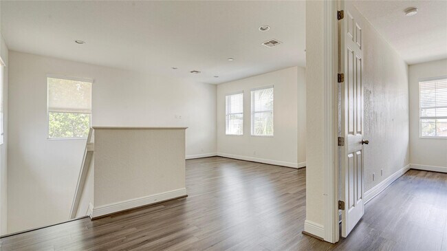 Building Photo - 8343 NW 121st Way