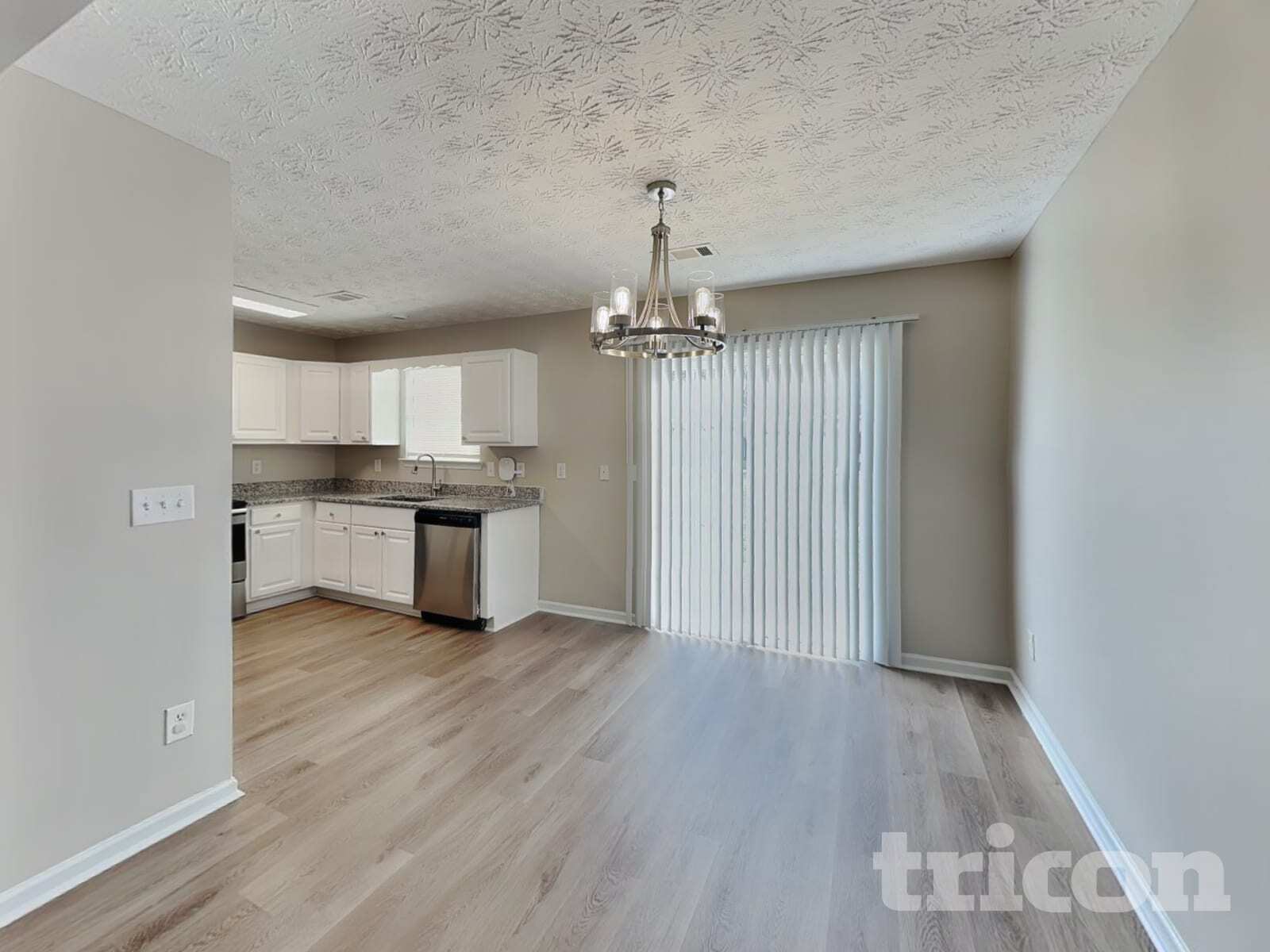 Building Photo - 1740 Formosa Ln