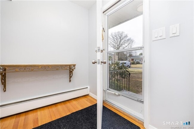 Building Photo - 129 W Ridge Dr