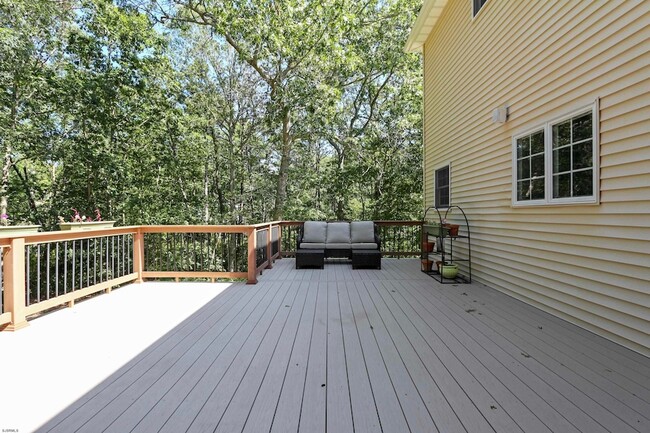 Building Photo - 113 Lighthouse Ln