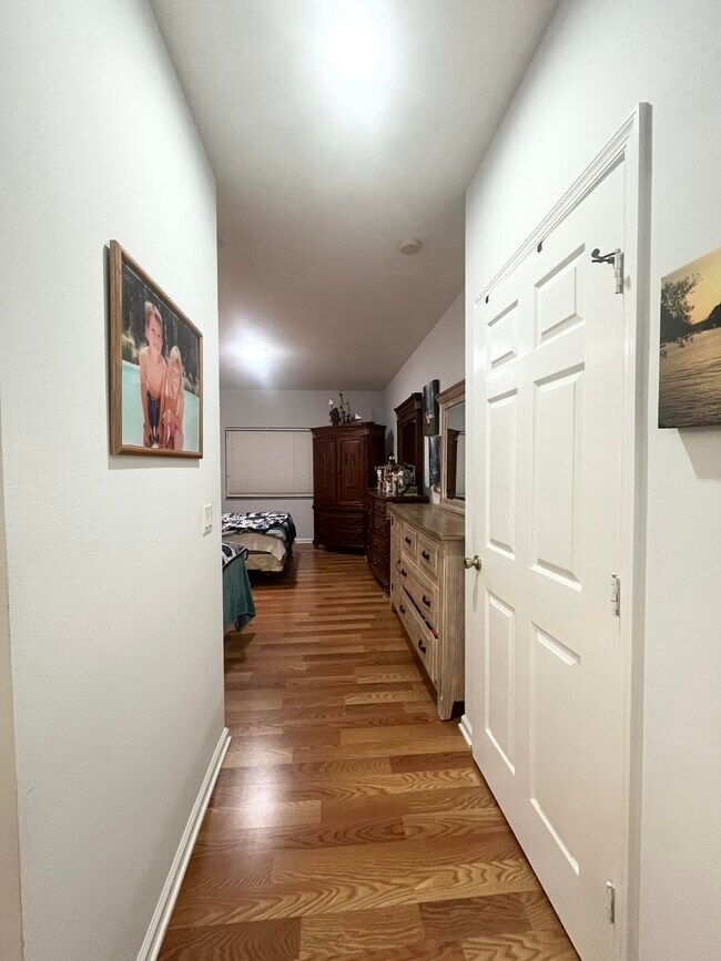 Building Photo - 8919 Sandshot Ct