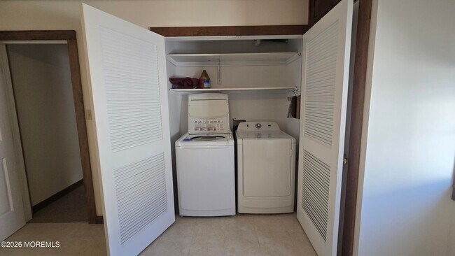 Building Photo - 207 Bay Blvd