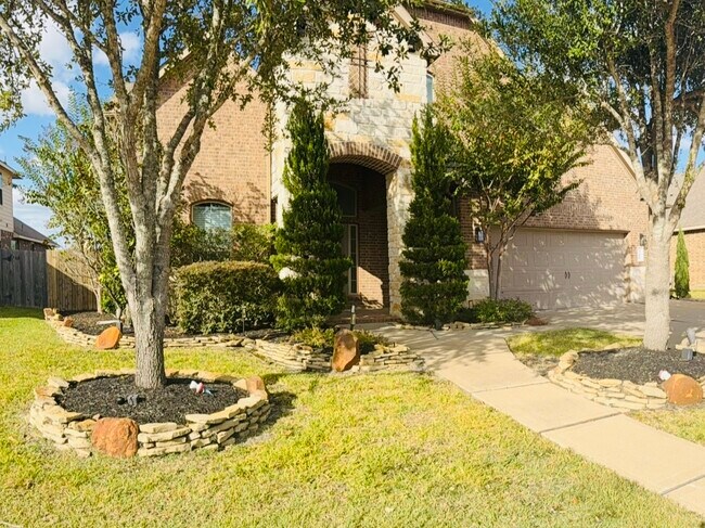 Building Photo - 23410 Bracino Lake Dr