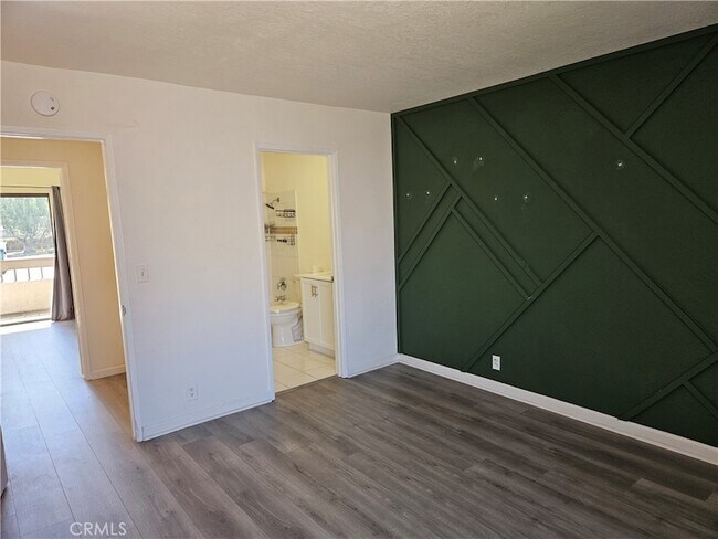 Building Photo - 19072 E Country Hollow