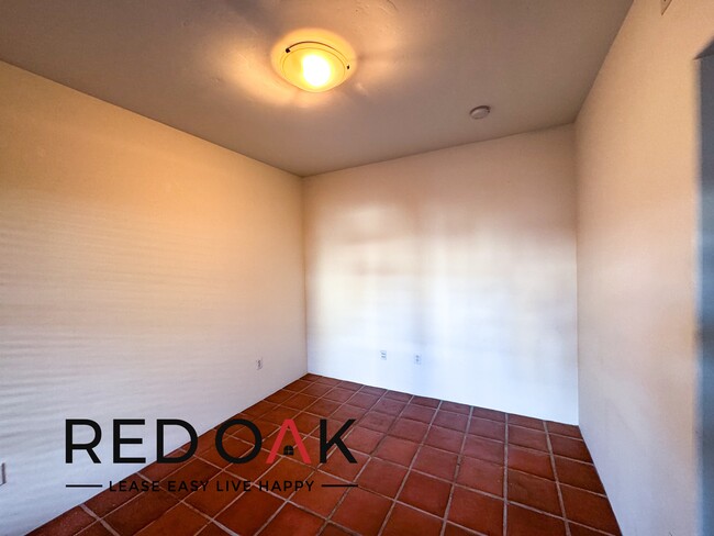 Building Photo - One Bedroom Loft with Natural Light, Tile ...