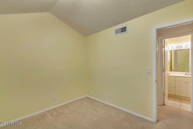 Building Photo - 10955 Yogi Berra Cir