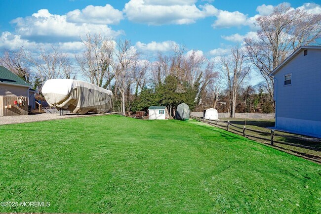 Building Photo - 1114 Wildwood Ave