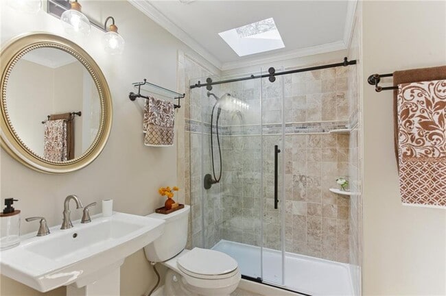 Building Photo - 2238 N River Trail