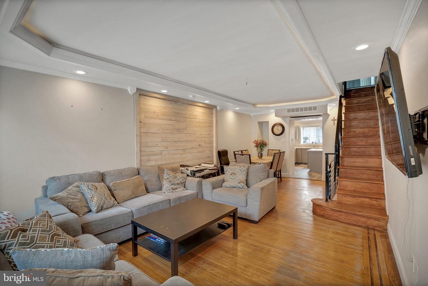 Living Room - 2312 S Hutchinson St