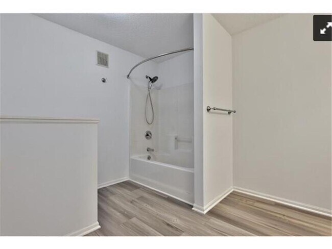 Building Photo - 13903 Erwin Ct