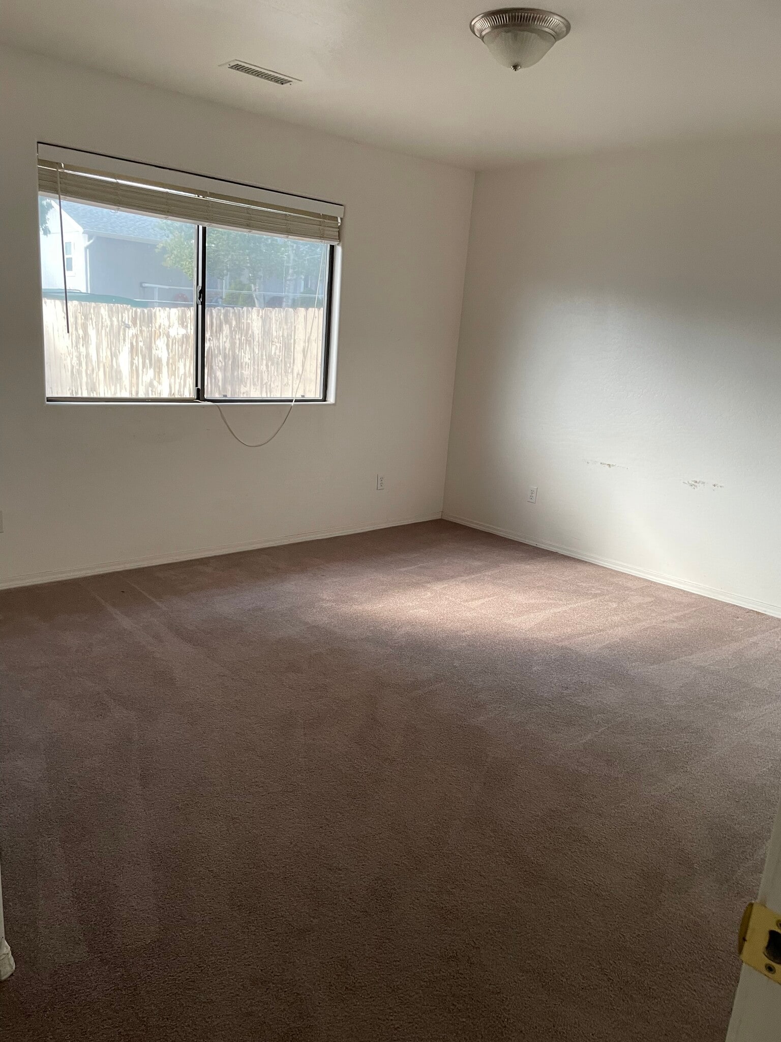 Building Photo - 7100 E Dodge Cir