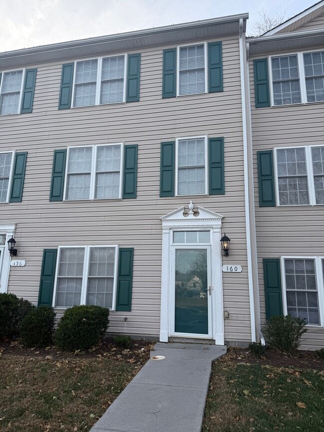 Primary Photo - 160 Gretchen Ct