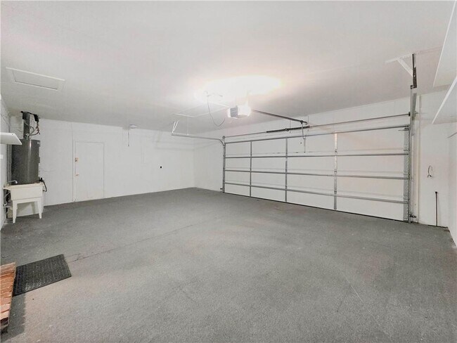 Building Photo - 1273 Murdock Rd