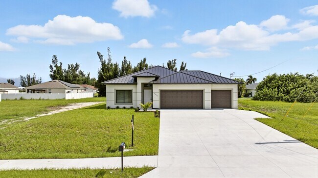Primary Photo - 2838 Tropicana Parkway W