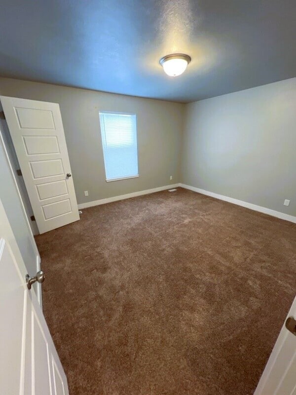 Building Photo - 387 S 480 W