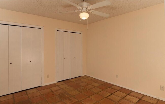 Building Photo - 4508 Elwood Rd