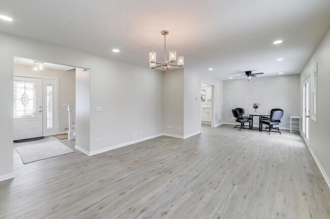 Building Photo - 508 Beechwood Dr