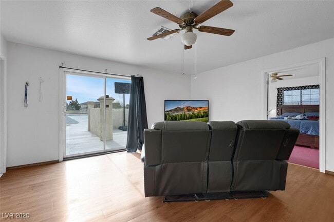 Building Photo - 1800 Red Rock Dr