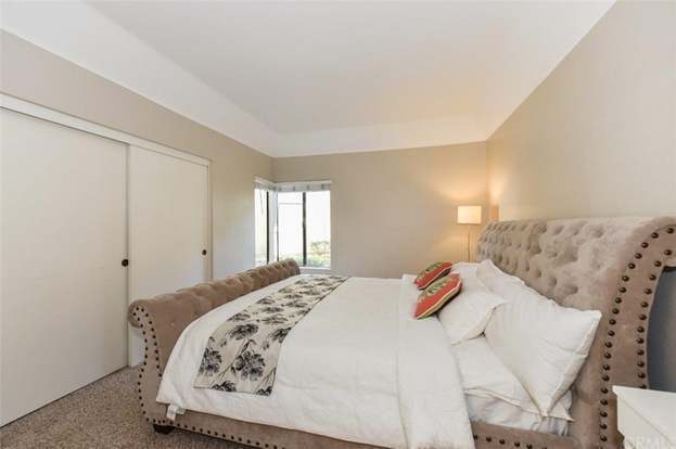 Building Photo - 22757 Lakeway Dr