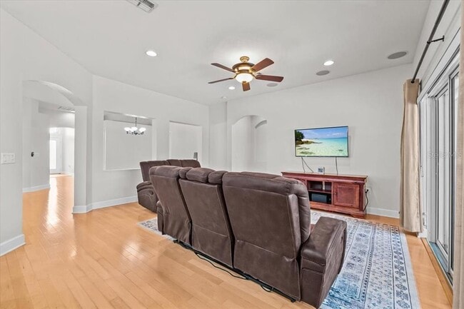 Building Photo - 15604 Durango Cir