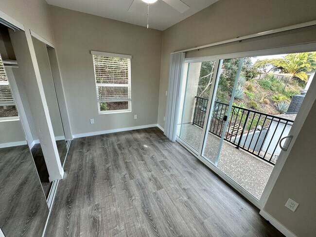 Building Photo - New (2025) 4 Bedroom House with High Ceilings