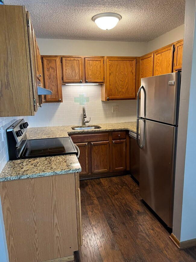 Building Photo - 1409 Farrington St