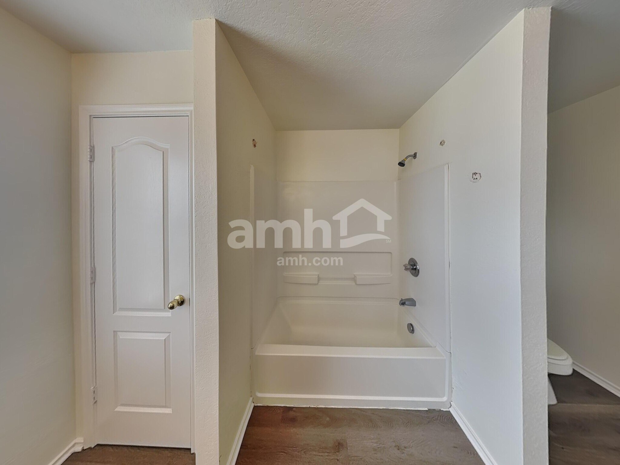 Building Photo - 629 Northhill Cir