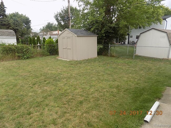Building Photo - 8783 Lozen Dr