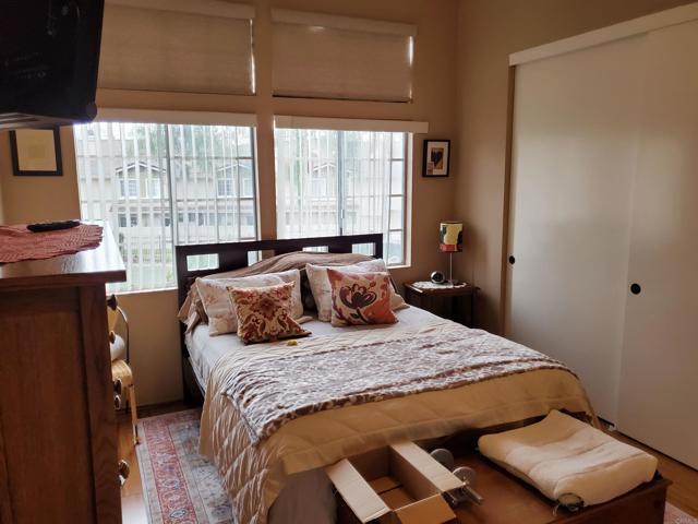 Building Photo - 10180 Palm Glen Dr