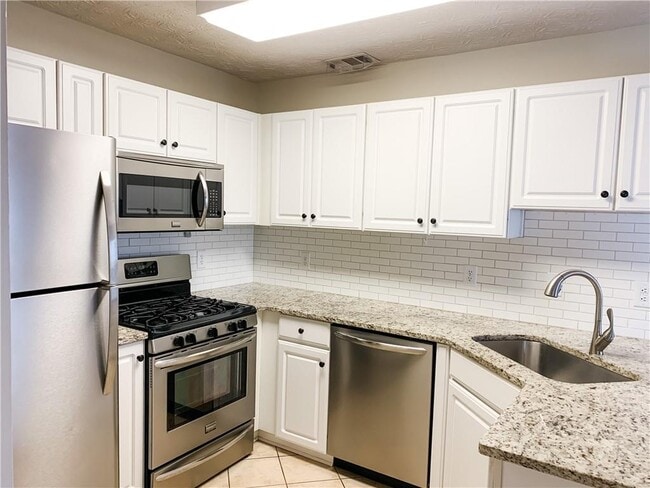 Building Photo - 3522 Avensong Village Cir