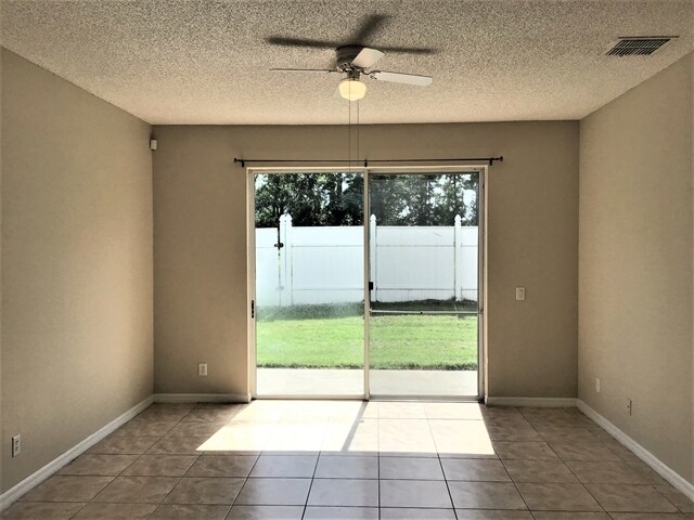 Building Photo - 5039 Adair Oak Dr