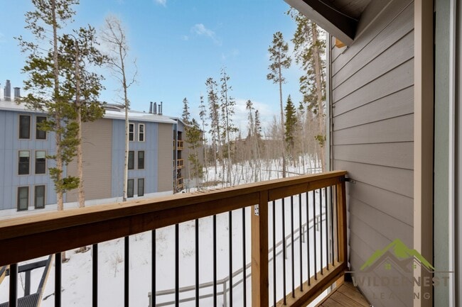 Building Photo - Remodeled One Bedroom Winter Rental