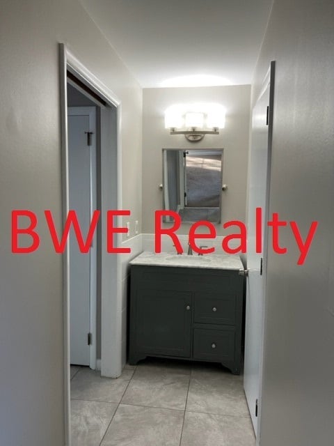 Building Photo - Charming 1 Bedroom Franklin Condo