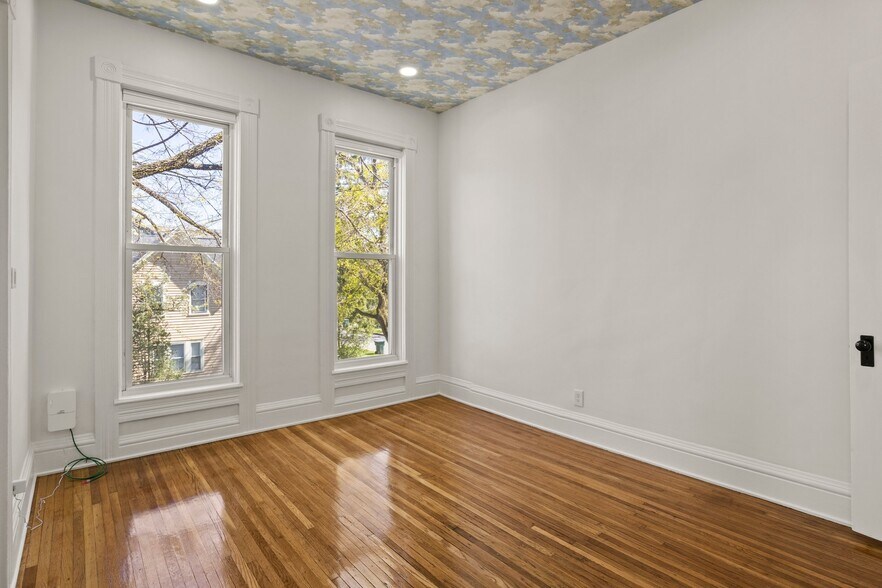 Building Photo - 853 Meigs St