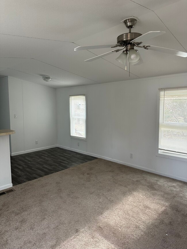 Building Photo - 43665 Pump House Ln