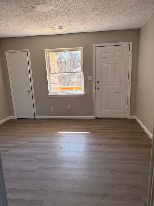 Building Photo - 6313 Talladega Ave