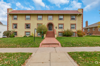 Building Photo - 1632 9th St