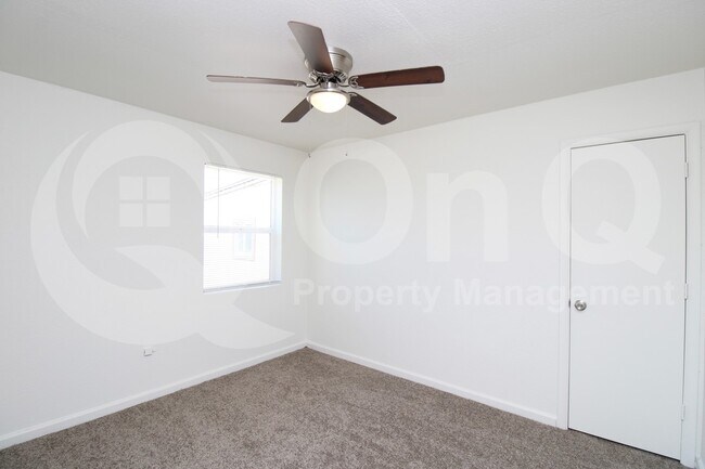 Building Photo - 2926 W McKinley St