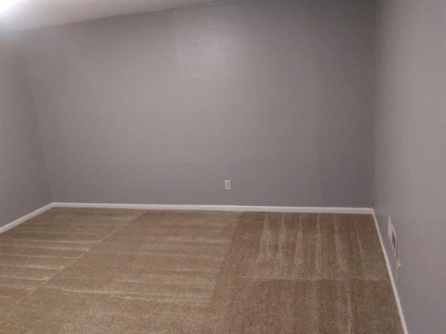 Building Photo - 1450 S Webb Rd