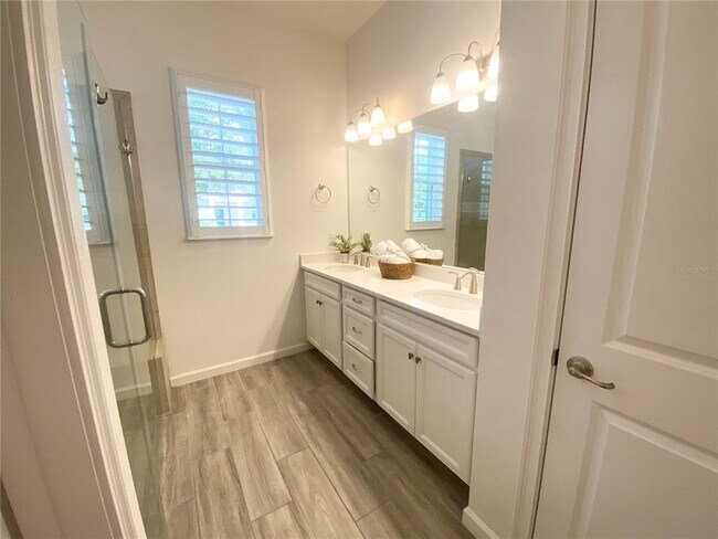 Building Photo - 724 Winterside Dr