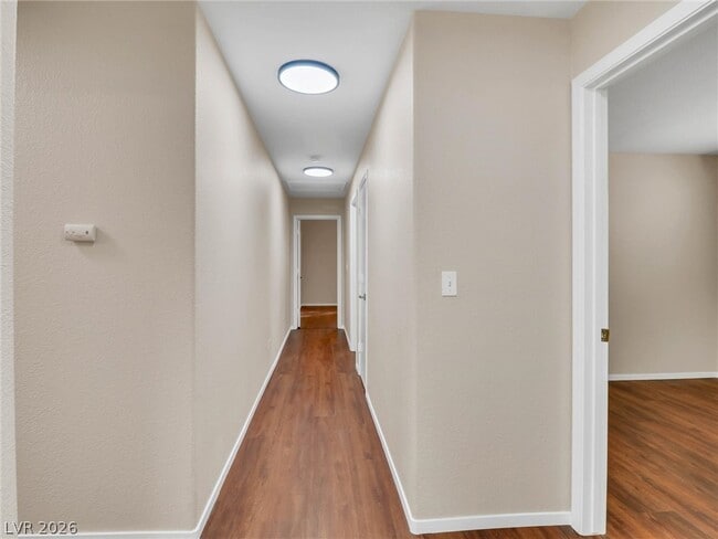 Building Photo - 122 Montesol Dr