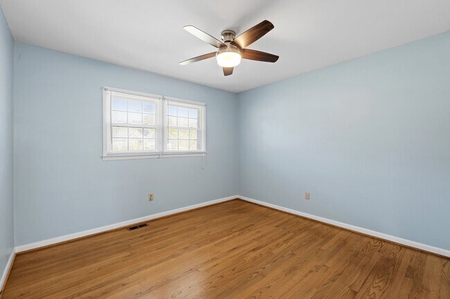 Building Photo - Charming 3 Bedrooms, 1.5 Bath Ranch Home Minutes From Lake Cooley