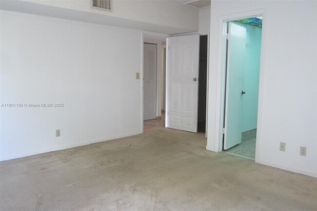 Building Photo - 4850 SW 63rd Terrace