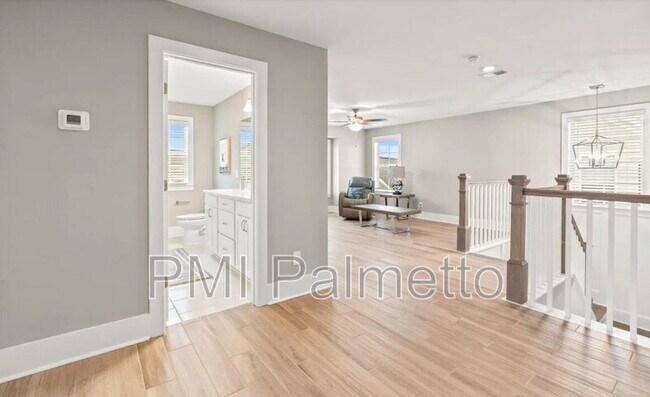 Building Photo - 2322 High Blf Lp