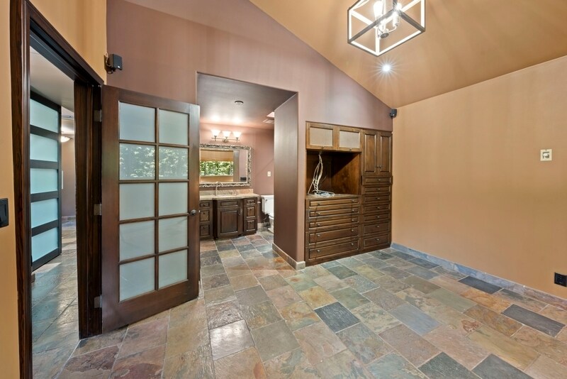 Building Photo - 3953 W 178th St