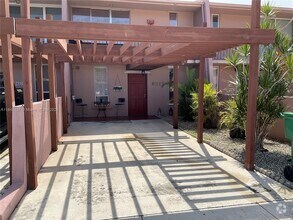 Building Photo - 6312 SW 139th Ct