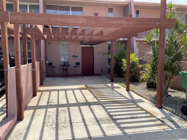 Primary Photo - 6312 SW 139th Ct